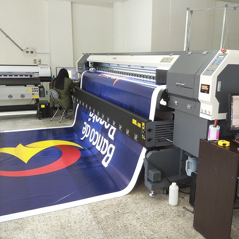 Impresiones digitales full color en lona y vinil adhesivo
